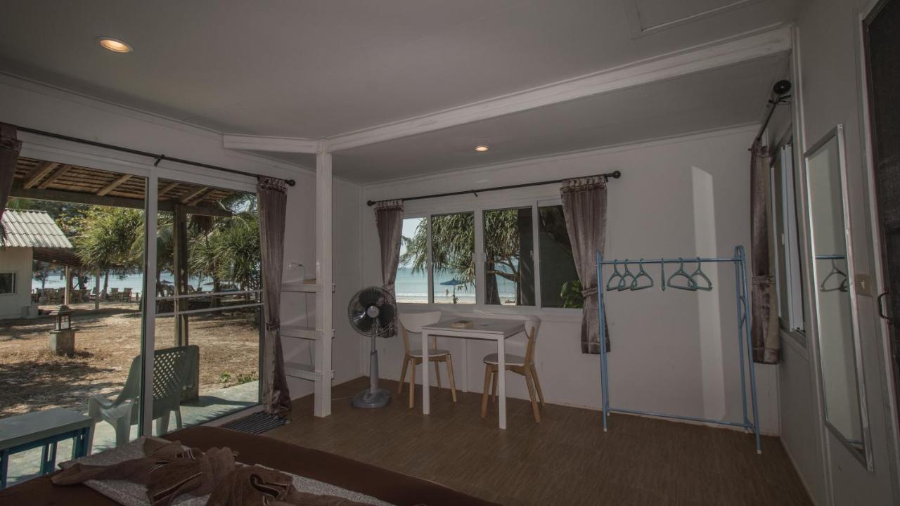 Phayam Friends Hotell Koh Phayam Exteriör bild