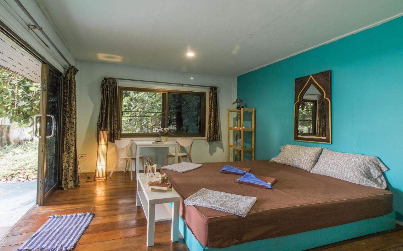 Phayam Friends Hotell Koh Phayam Exteriör bild