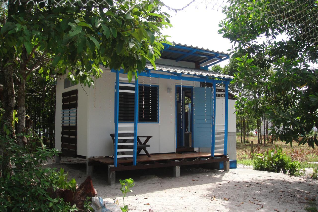 Phayam Friends Hotell Koh Phayam Exteriör bild