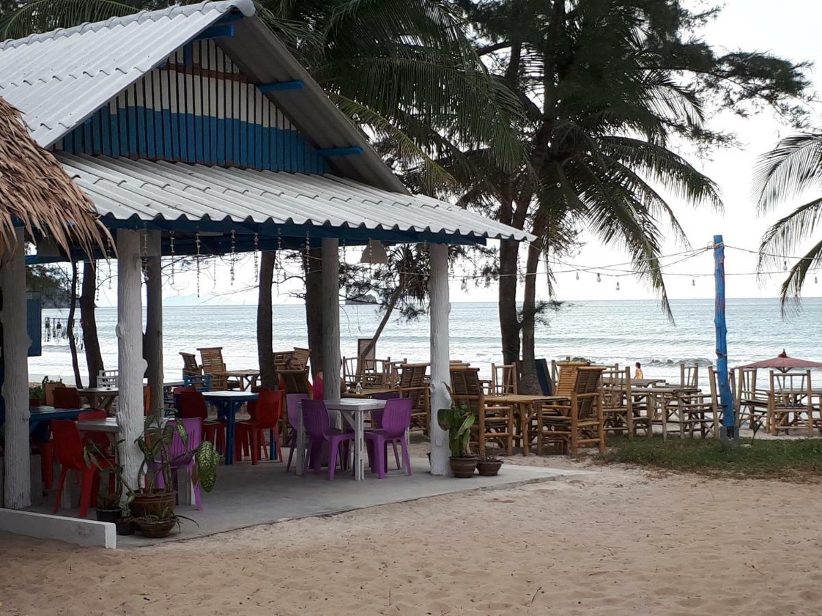 Phayam Friends Hotell Koh Phayam Exteriör bild